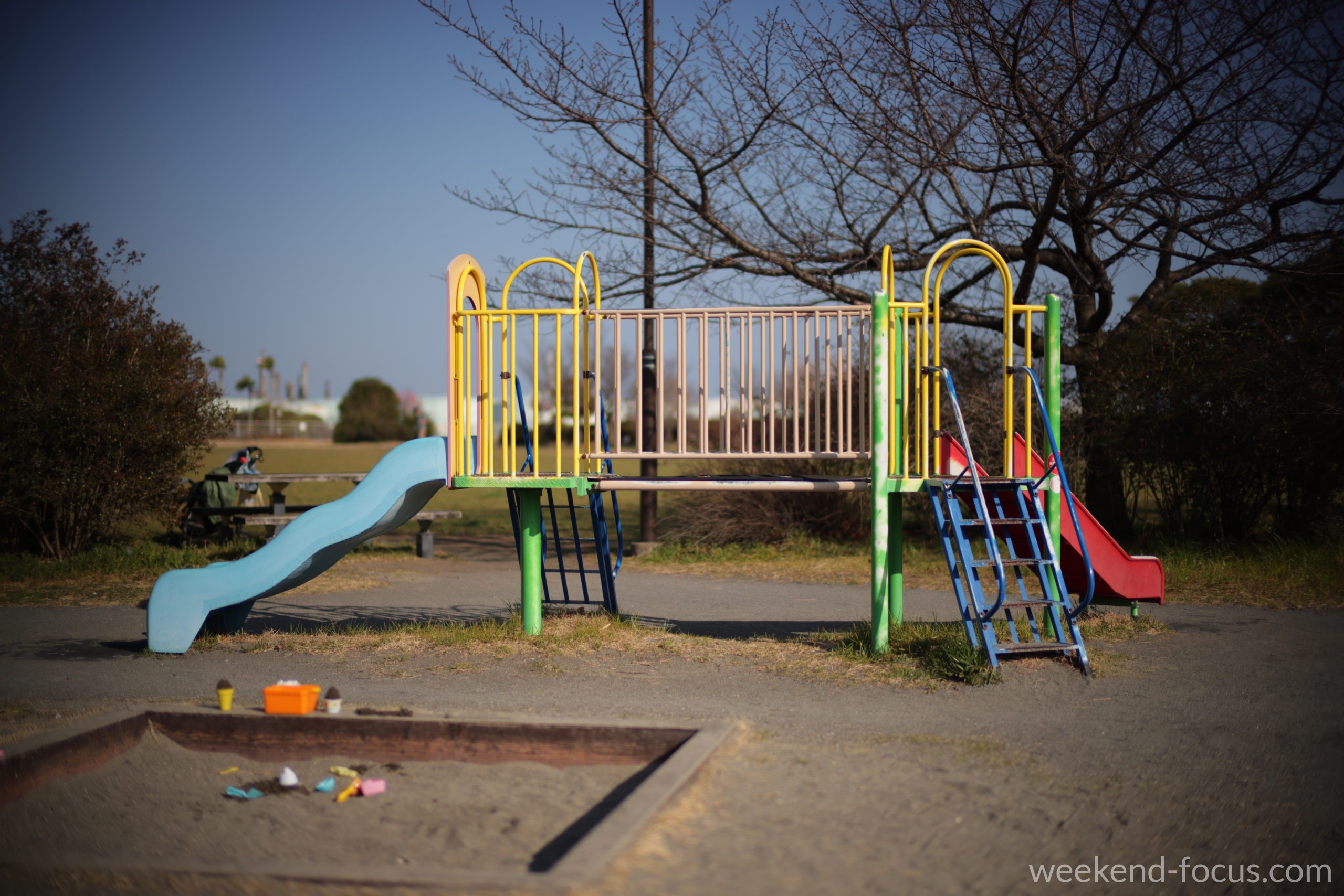 NOKTON 50mm F1, Canon EOS R5, 1/3200, F1.0, ISO 100, 公園遊具（ND32）